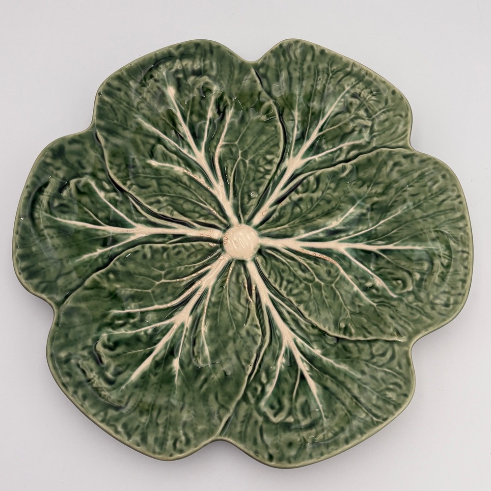 Bordallo Pinheiro Cabbage Leaf 10.5" Dinner Plate Majolica Green Crazing